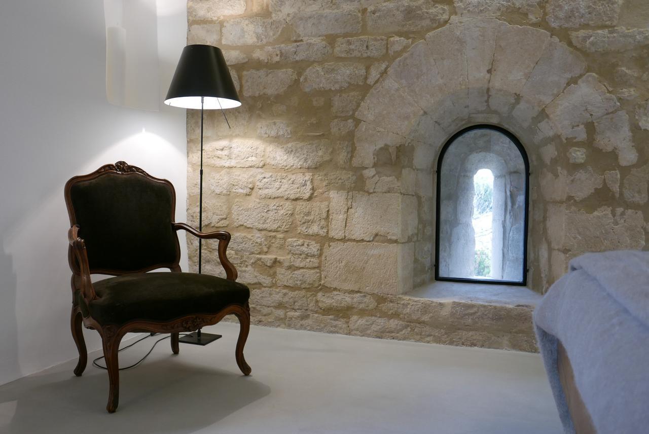 Bed and breakfast Tour Sarrazine de Montaren Extérieur photo