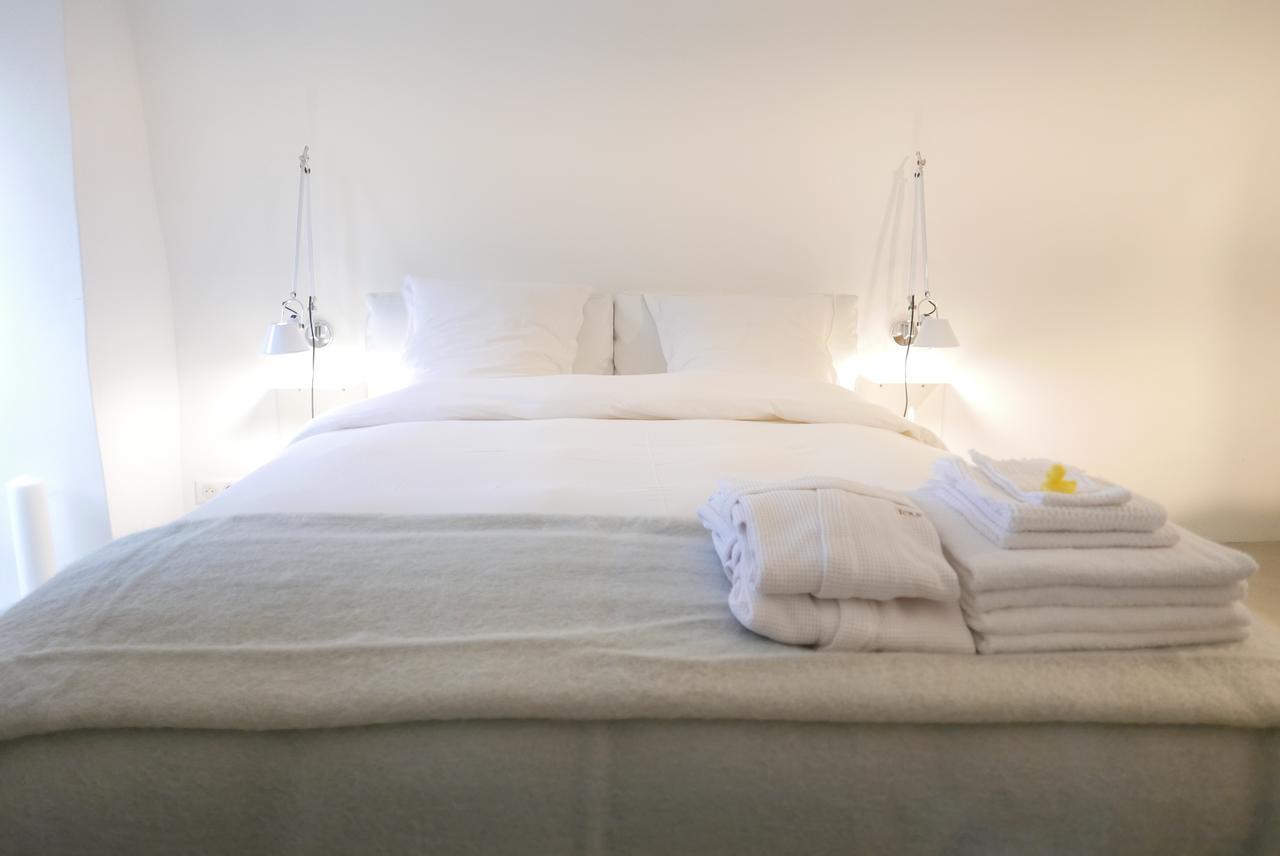 Bed and breakfast Tour Sarrazine de Montaren Extérieur photo