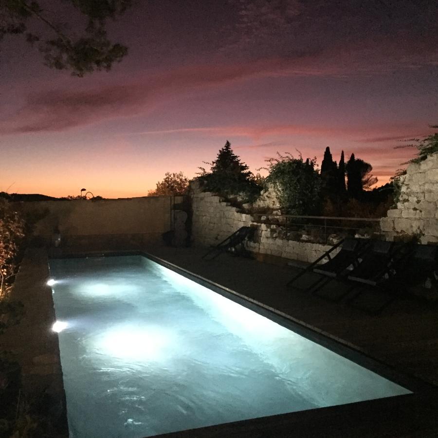 Bed and breakfast Tour Sarrazine de Montaren Extérieur photo